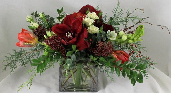 Christmas Centerpiece  |  Toronto best florist Periwinkle Flowers